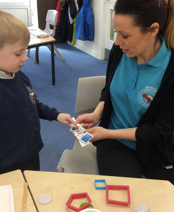 PECS activity between student and teacher