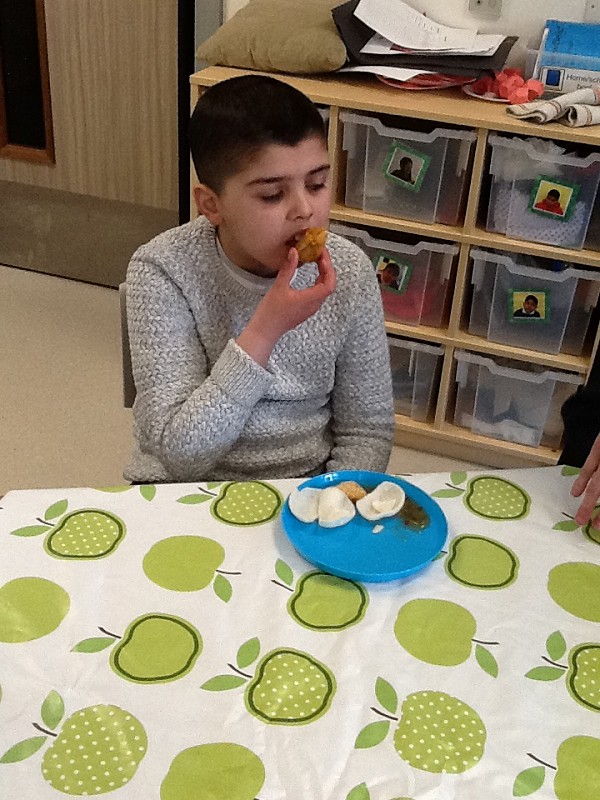 tasting prawn crackers