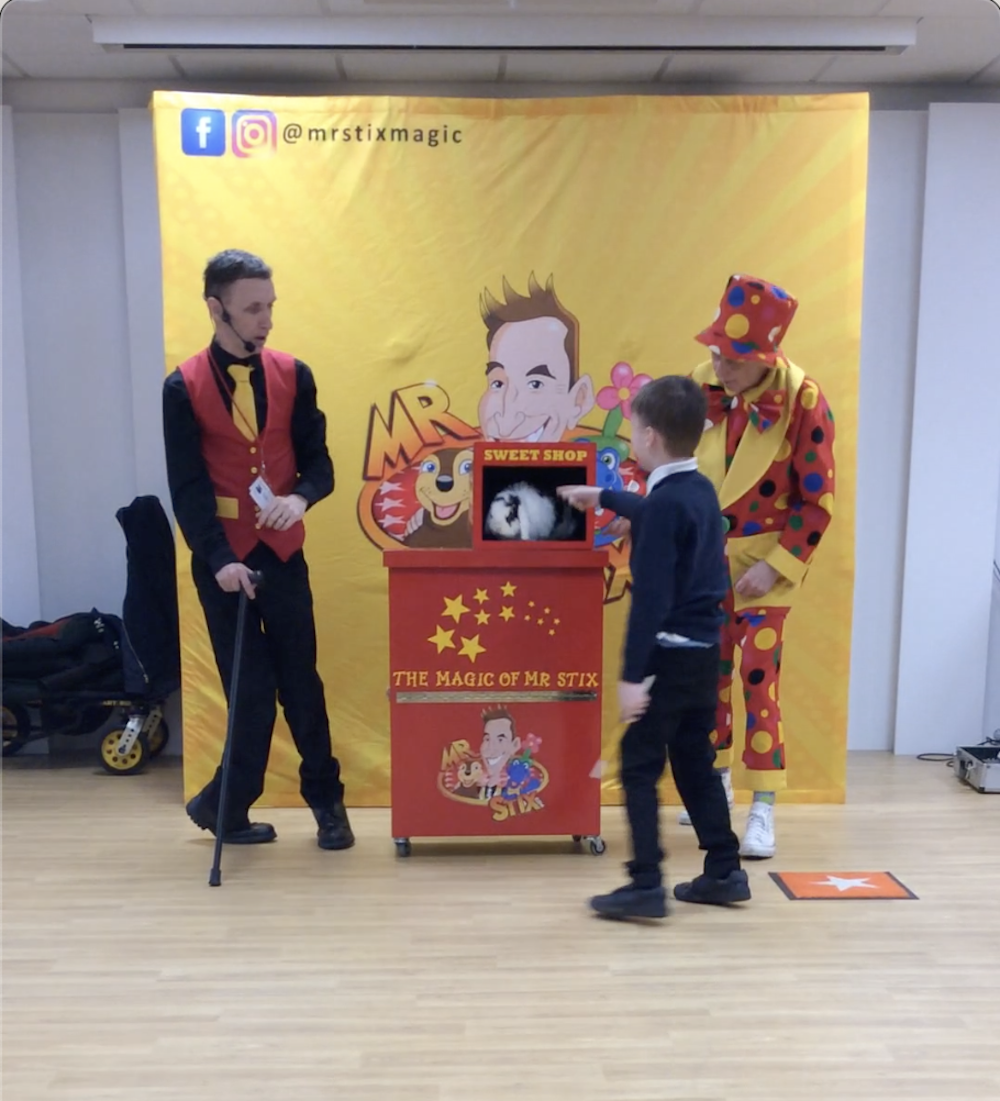 Mr Stix - Let him entertain us!